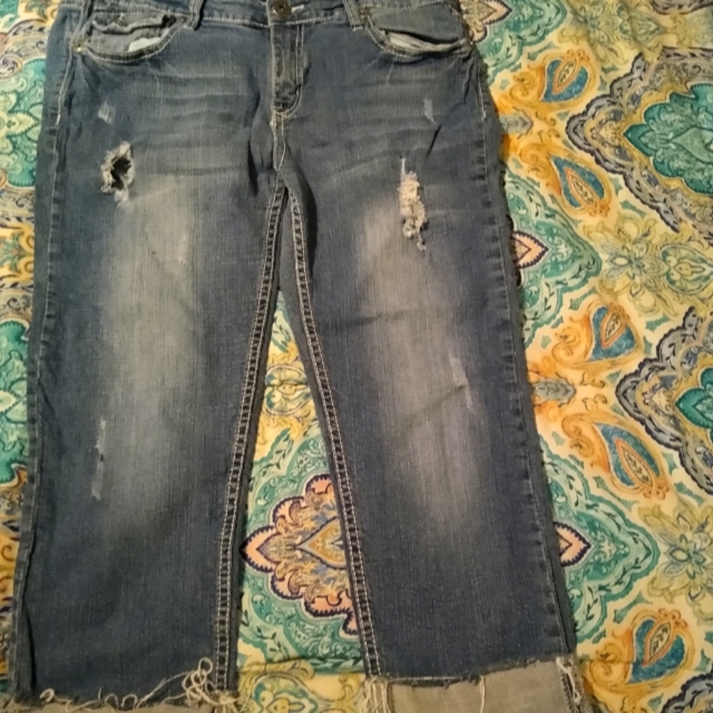 Women's juniors ariya jean capris